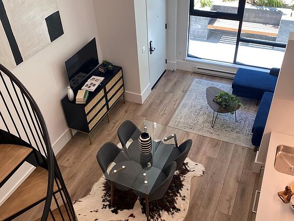 2nd image of 1288 Howard St #111