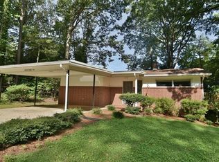 2025 13th St NE, Hickory, NC 28601