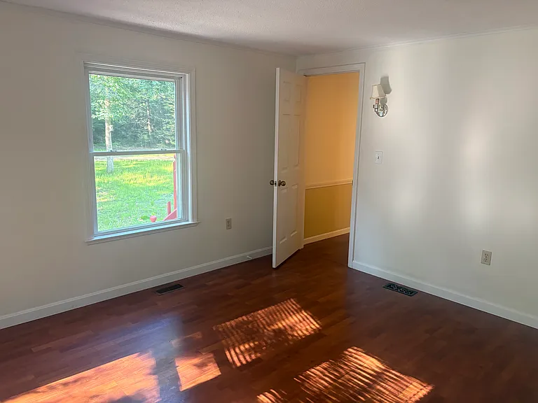 38 Dogwood Ln — Photo 13