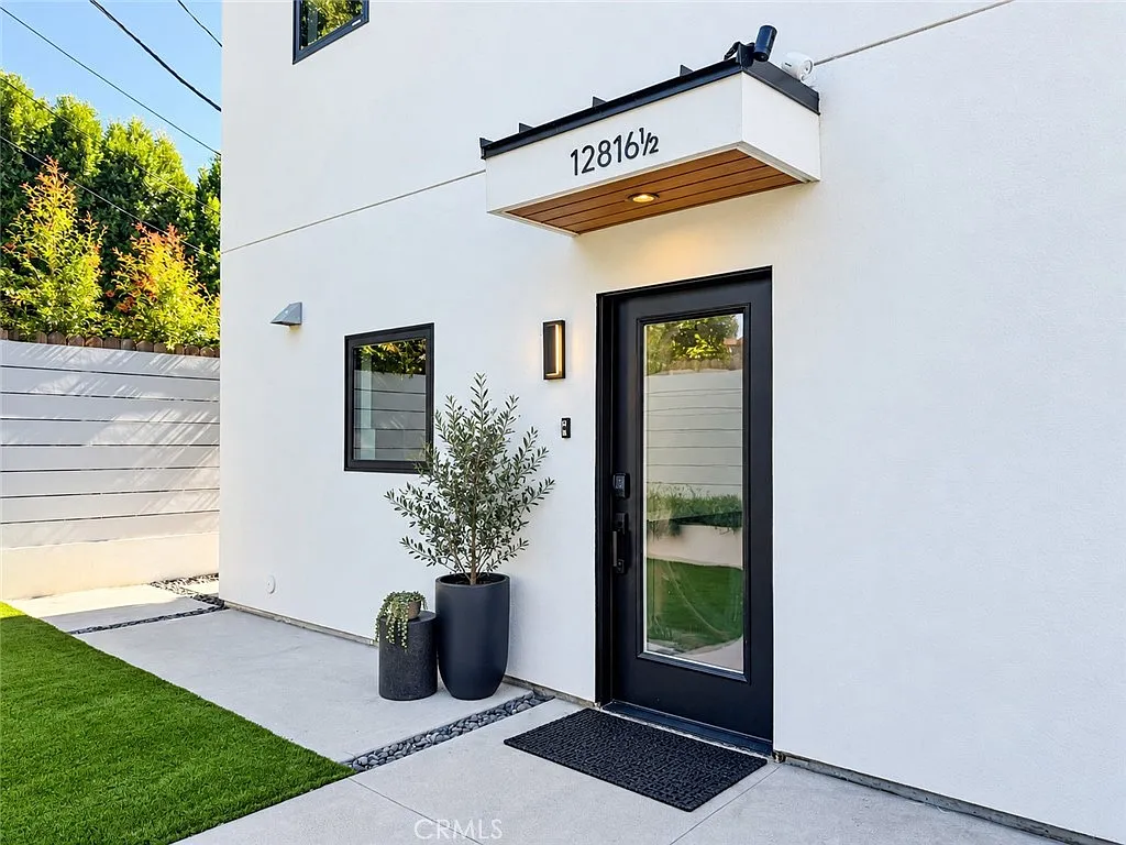 1 bed, 550 sqft, $3,250 — Photo 4