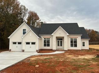 166 Old Dutch Rd, Advance, NC 27006