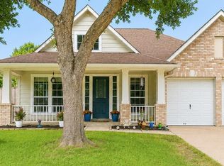 1303 Mayberry Cir, Sugar Land, TX 77479