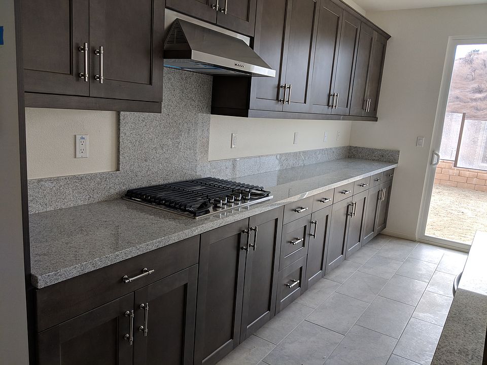 2nd image of 506 Escenico