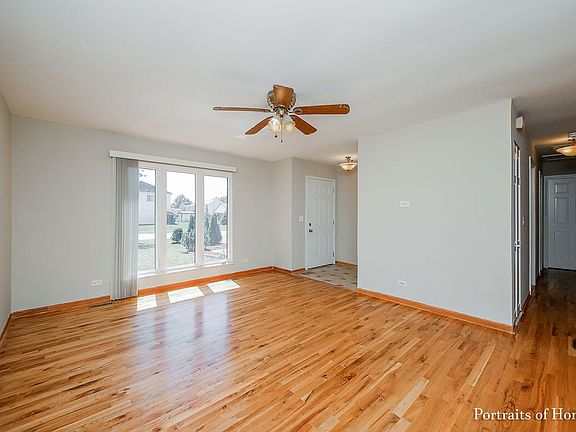 3rd image of 1950 De Forest Ln