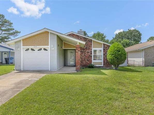 635 Orangewood Dr, Virginia Beach, VA 23453