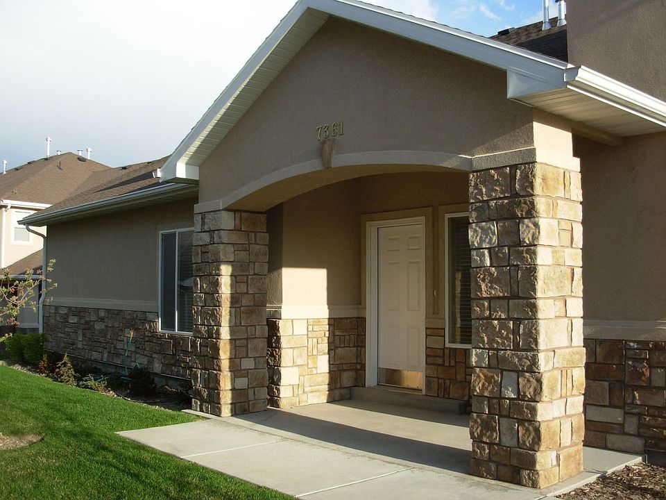 Good size porch