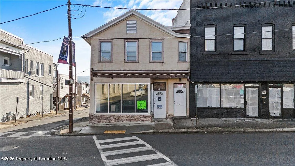 240 N Main Ave photo 1