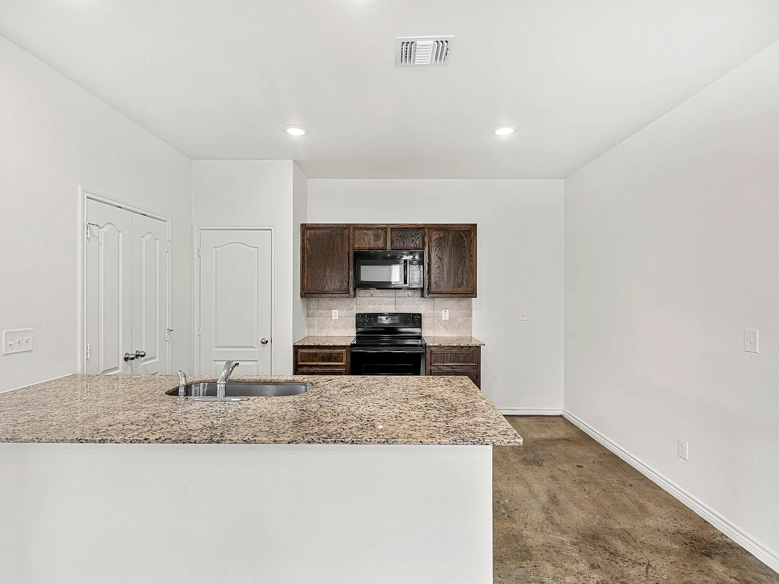 6011 Amelia Earhart Blvd, Killeen, TX 76543 - B — Photo 3