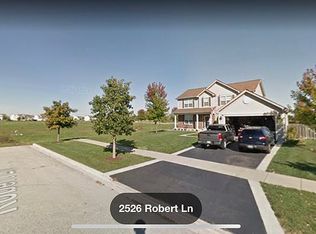 2526 Robert Ln, Montgomery, IL