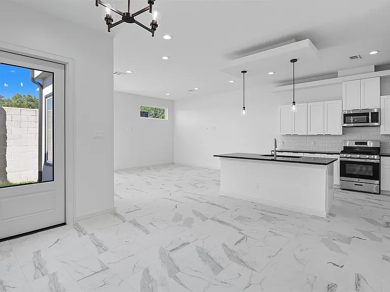 2929 El Fenice Ln — Photo 13