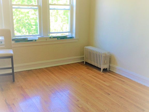 4th image of 3353 N Lamon Ave #3S