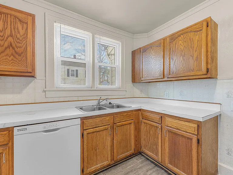 130 Afton Pkwy — Photo 4