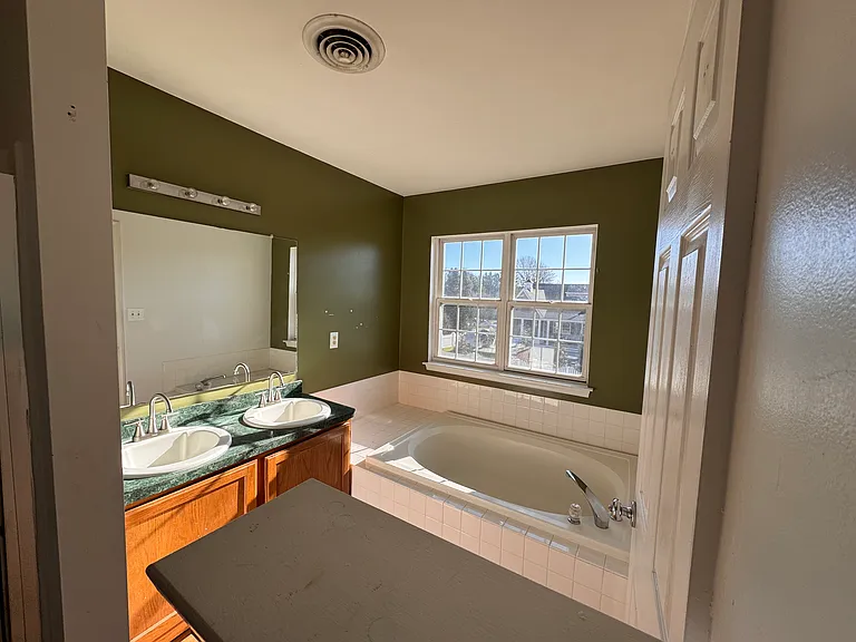 177 Traybern Blvd — Photo 15