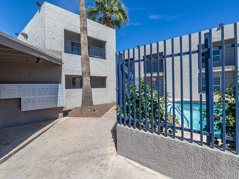 2 months Free Laterl 14 Call today to lock in — Photo 11