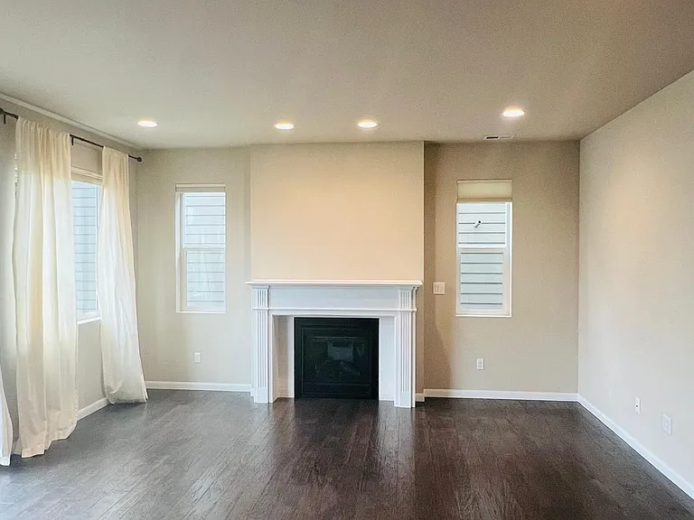 28463 239th Pl SE — Photo 2