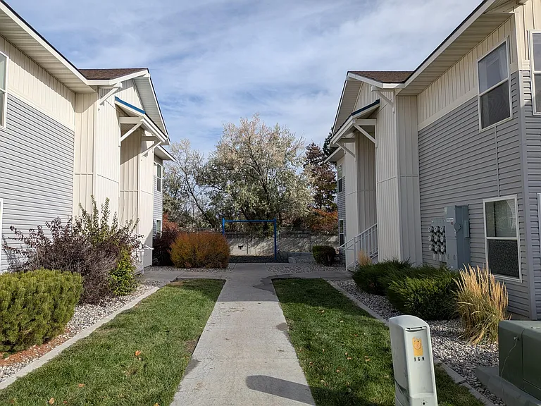 Summerhill Apartments — Photo 10