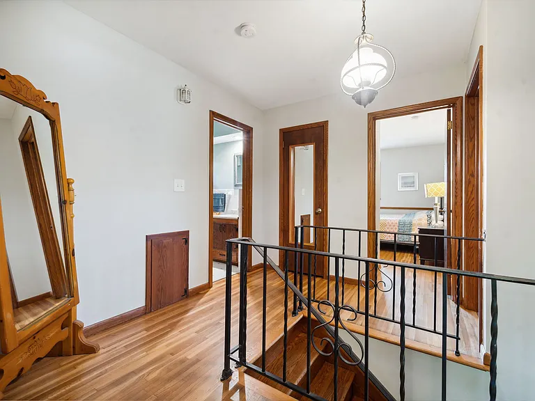 10527 Morgan Ave S — Photo 15