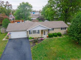 212 Crestwood Dr, Madison, IN