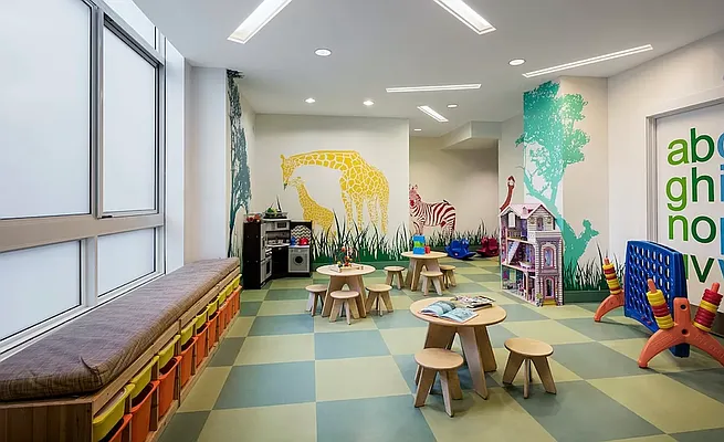 Rented by Level Group | media 7