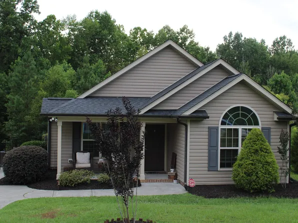 113 Glasgow St, Stem, NC 27581
