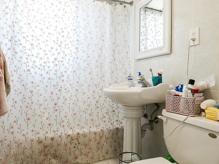 21-23 Weitz St #3 — Photo 11