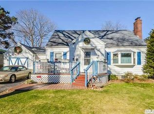 20 E 12th St, Huntington Station, NY 11746