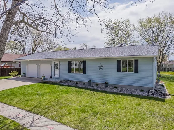 328 E Cramer St, Fort Atkinson, WI 53538