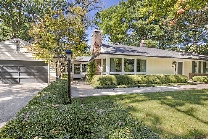 1st image of 1626 Roncevalles Ave