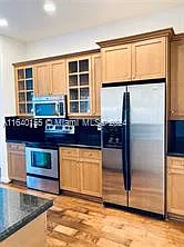 3 bed, 2.0 bath, $3,700 — Photo 2