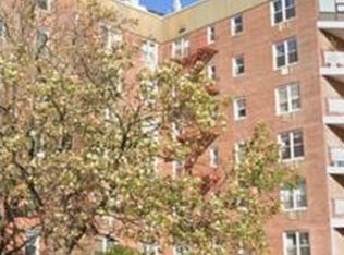15105 Cross Island Pkwy APT 2F, Whitestone, NY 11357