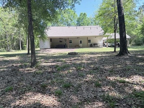 3rd image of 1614 Southwood Dr