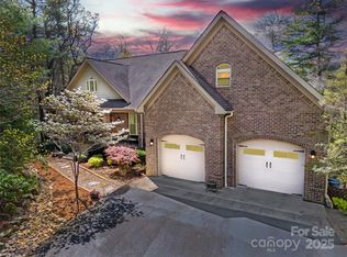 986 Salola Ln, Brevard, NC 28712