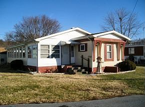 1st image of 33963 Cornflower Ln