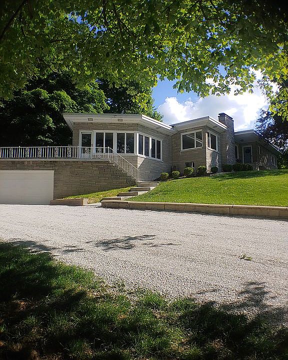 1st image of 468 Overlook Dr NE