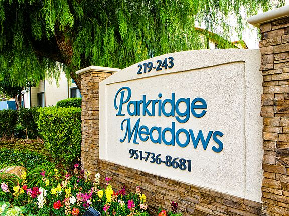 2nd image of 219 E Parkridge Ave #9193348