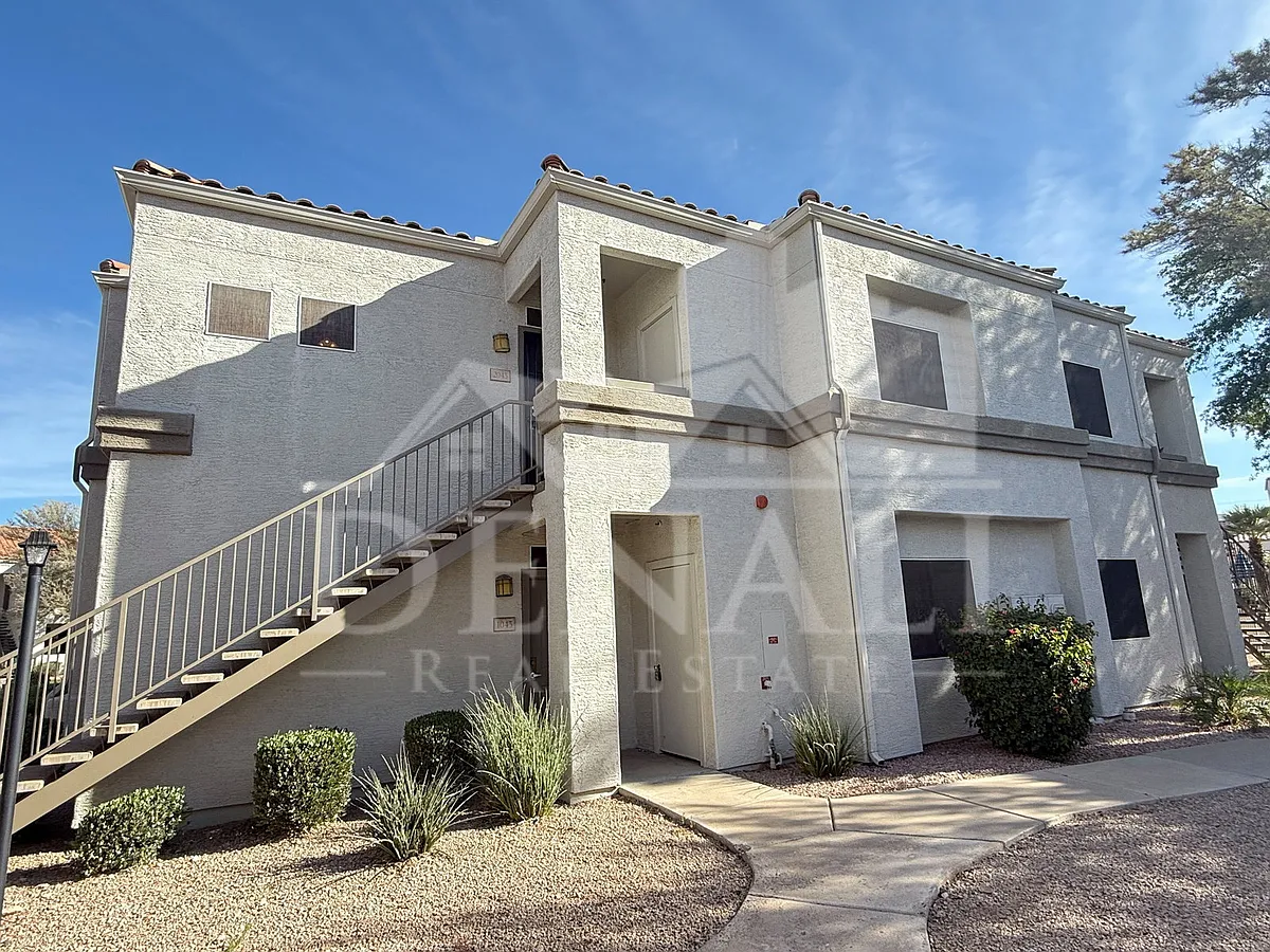 Building Photo - 11375 E Sahuaro Dr #2043