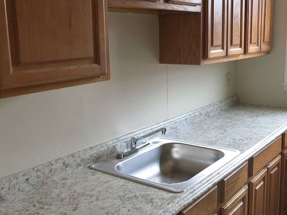 2nd image of 1415 Calder St