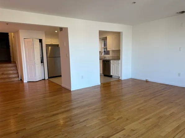 8911 Riverside Place image 4 of 18