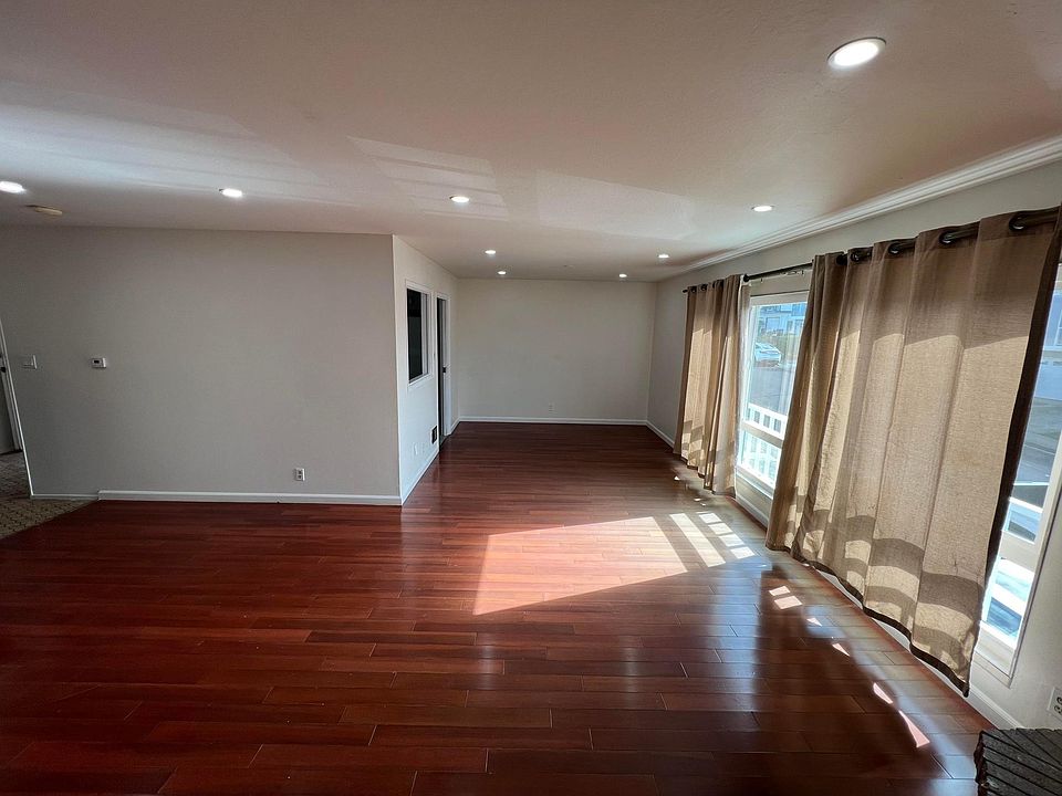1st image of 74 Nelson Ct