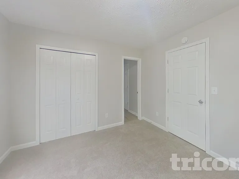 8292 Eastshore Dr — Photo 11