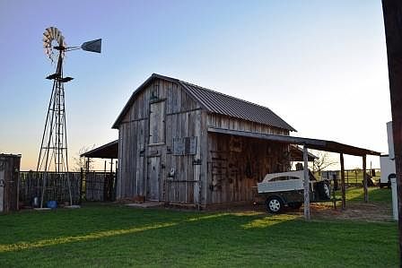 3rd image of 10 County Road 439