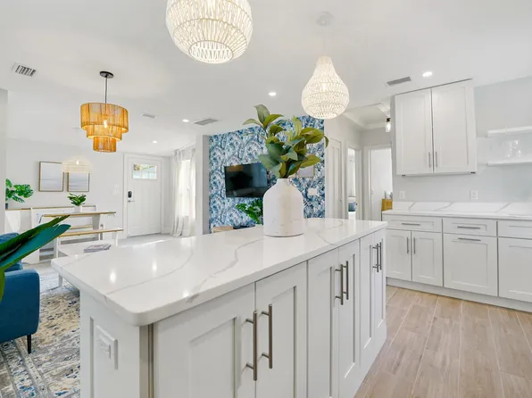 128 Anastasia Lodge Dr, Saint Augustine, FL 32080