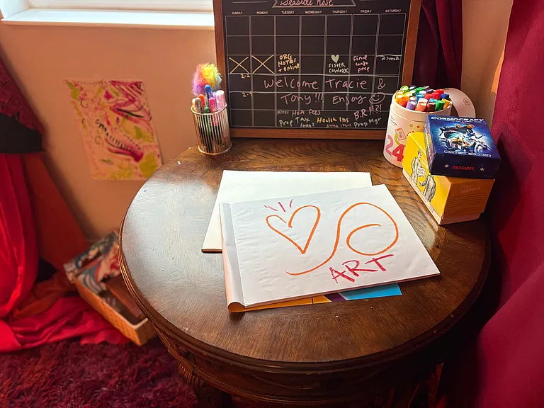Kids room \ Flex 3rd bedroom:
twin bed, floor play area, art area
