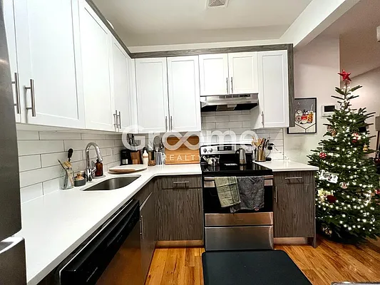 Rented by GROOME REALTY LLC | media 17