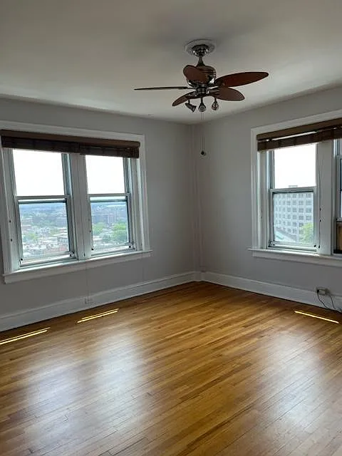 1 bed, 596 sqft, $2,395 — Photo 4