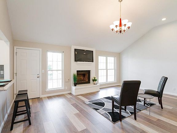 3rd image of 103 Tedder Blvd