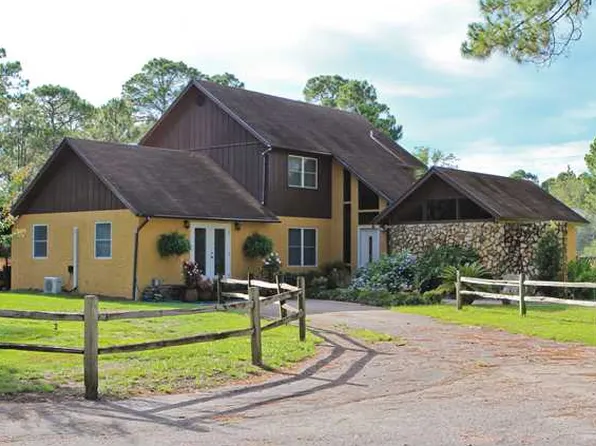 2 Dunaway Ln, Apalachicola, FL 32320