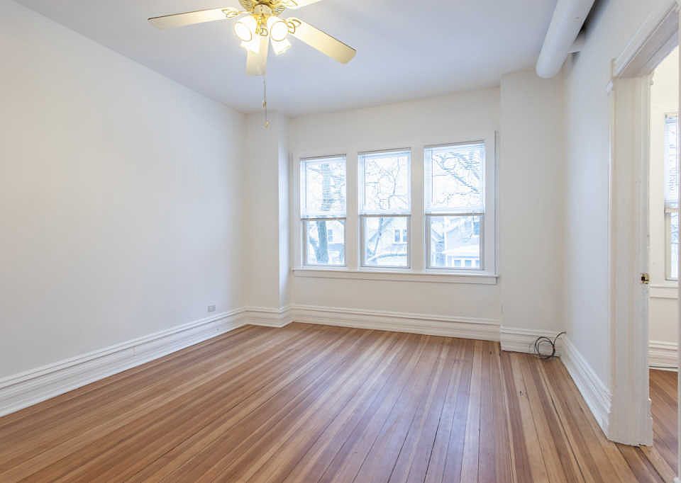 3139 N Oakley Ave #2, Chicago, IL 60618 | Zillow