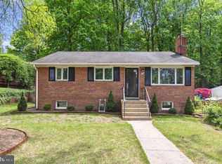 6519 Oakwood Dr, Falls Church, VA 22041