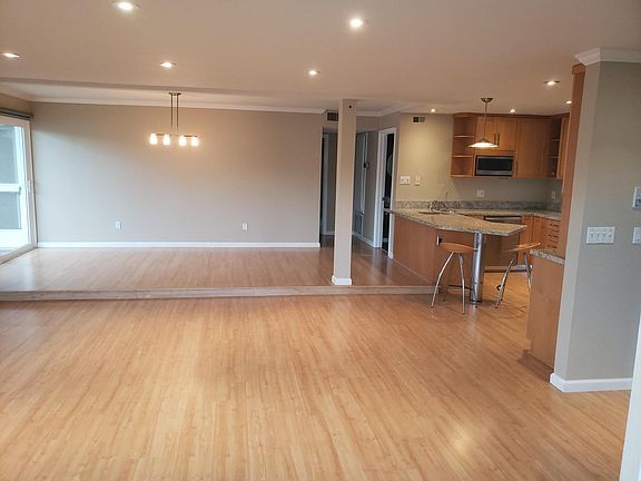 5th image of 3826 Kendall St #2